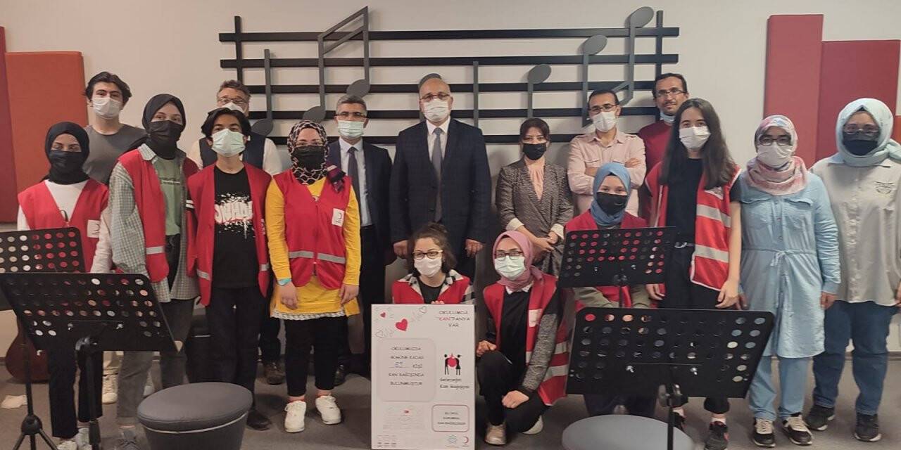 Hekimoğlu Anadolu Lisesi’nde kan bağışı