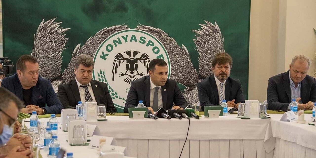 Konyaspor Başkanı Fatih Özgökçen merak edilen soruları yanıtladı
