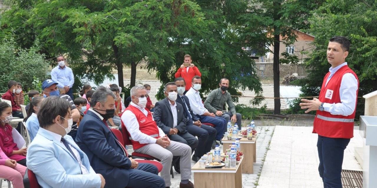 Türk Kızılay Meram Şubesi’nden telafi eğitimine destek