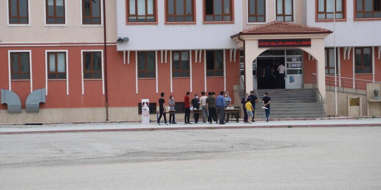 YKS ilk kez Cihanbeyli’de de yapıldı