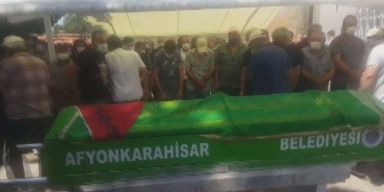 En büyük hayali matematik öğretmeni olmaktı, gözyaşları ile toprağa verildi