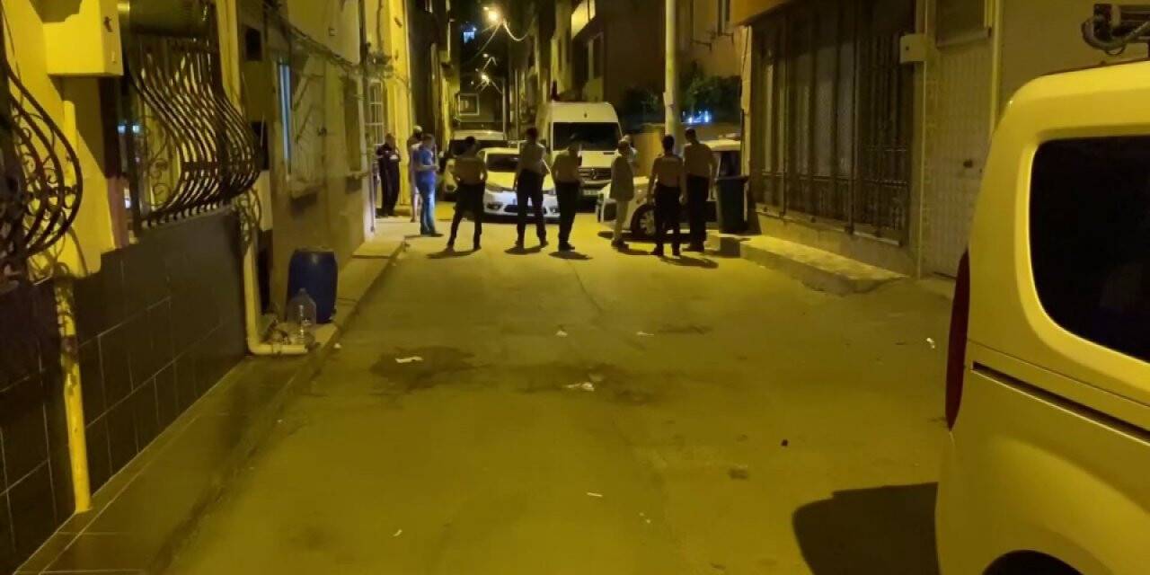 Komşular arasındaki gürültü kavgası kanlı bitti: 1 ölü