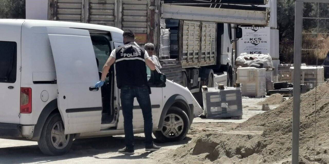 Paletin altında kalan şoför hayatını kaybetti