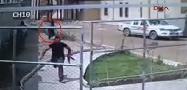 Polisten kaçarken üzerindeki bombayı böyle patlattı!