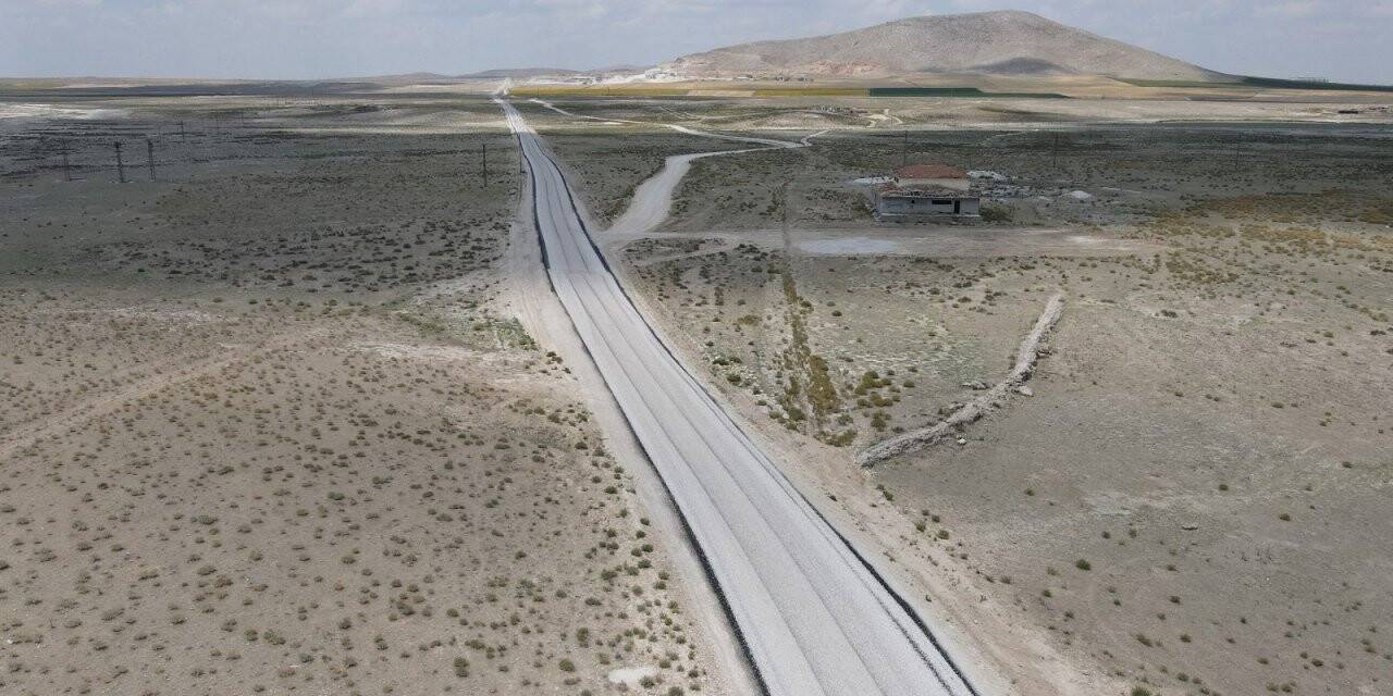 Konya Büyükşehir’den Cihanbeyli’ye 19 kilometre daha mahalle yolu