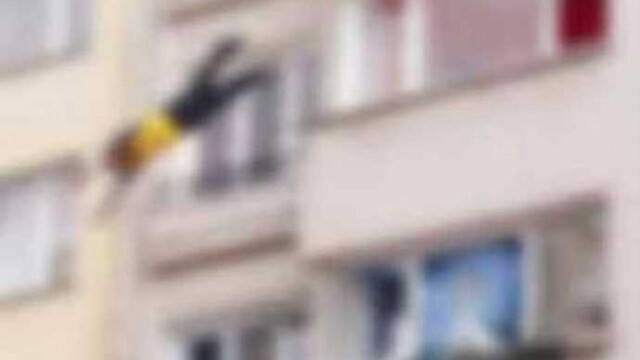 Konya'da 4. Kattan Düşen Çocuk Yaralandı