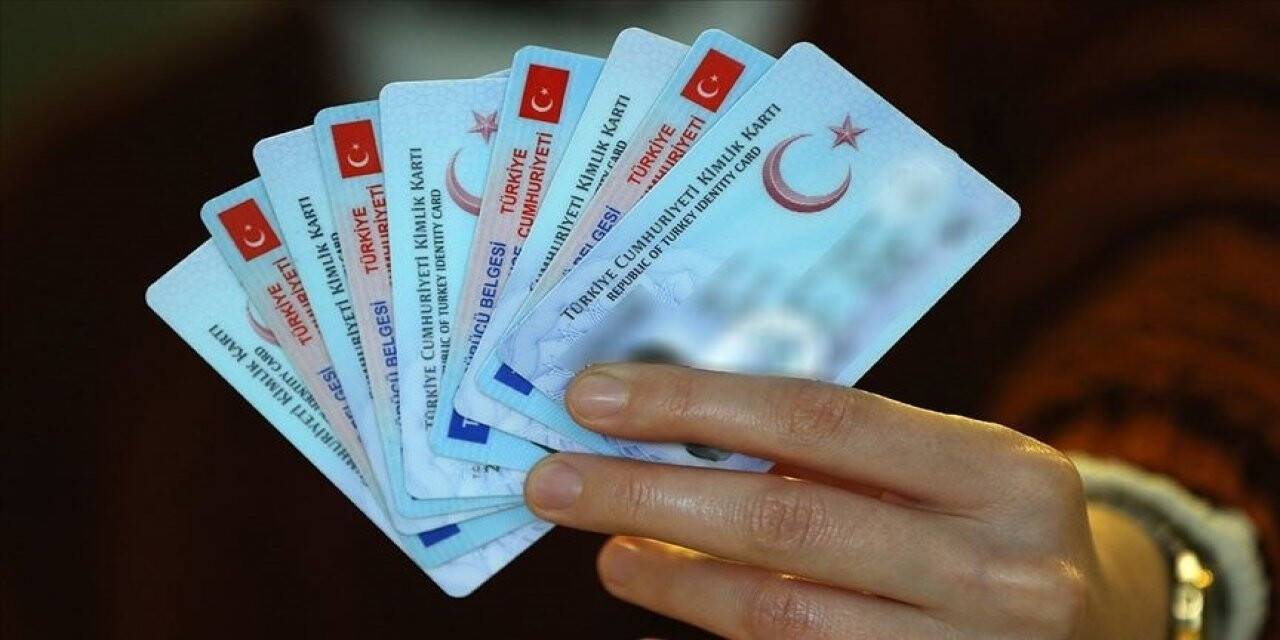 Kimlik kartıyla seyahat edilebilen ülkelere artık 'fotoğrafsız' kimlikle gidilemeyecek