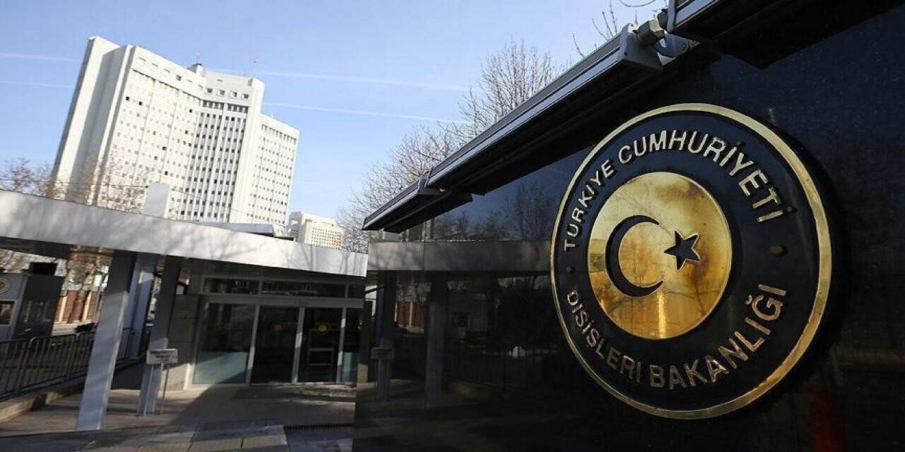Dışişleri Bakanlığı: Libya'nın Tobruk kentinde Türk bayrağına yönelik çirkin eylemi kınıyoruz