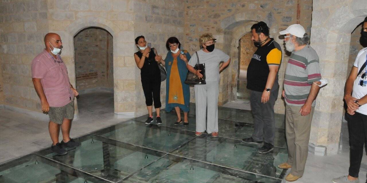 Duayen tiyatrocular Akşehir’e hayran kaldı