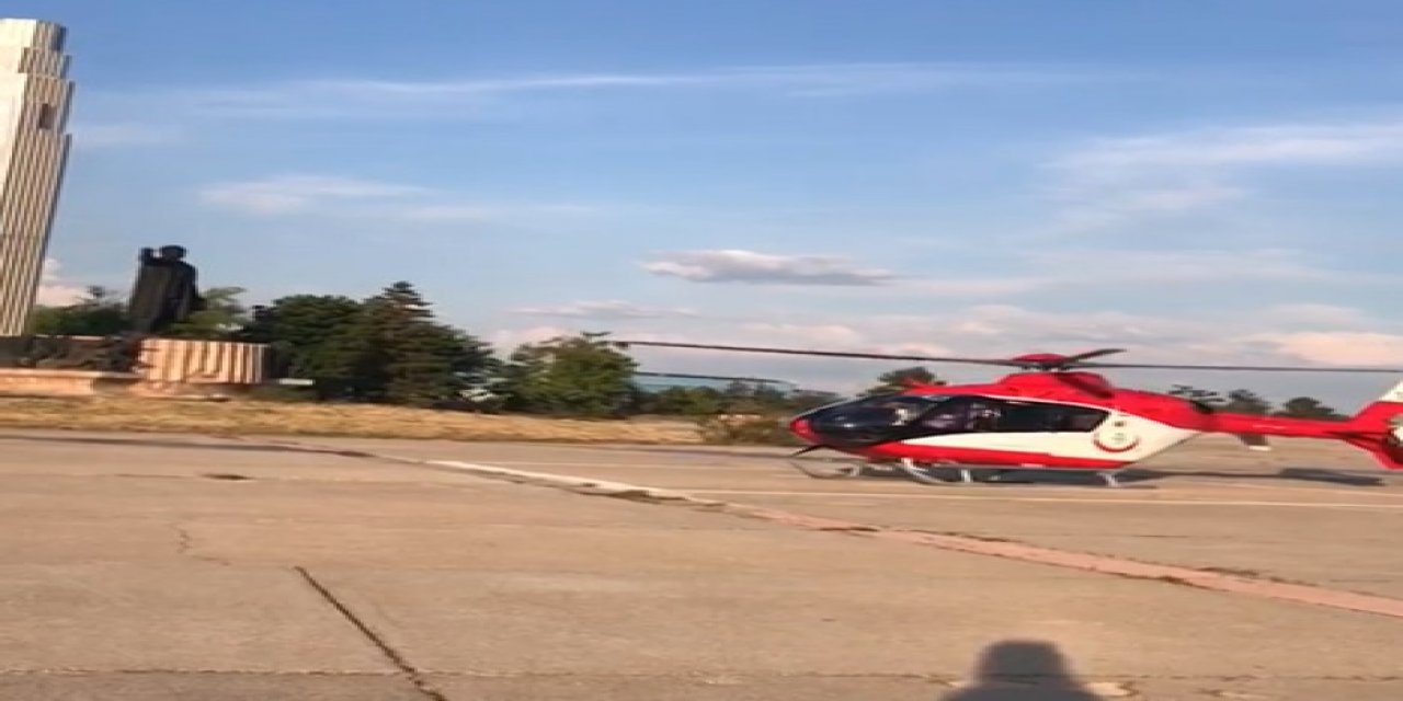 Konya'da ambulans helikopter felç geçiren hasta için havalandı