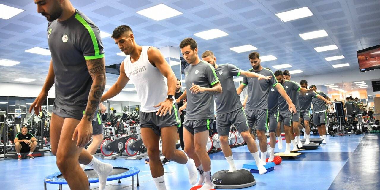 Konyaspor günü çift idmanla kapattı