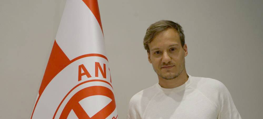 Deni Milosevic resmen Antalyaspor’da