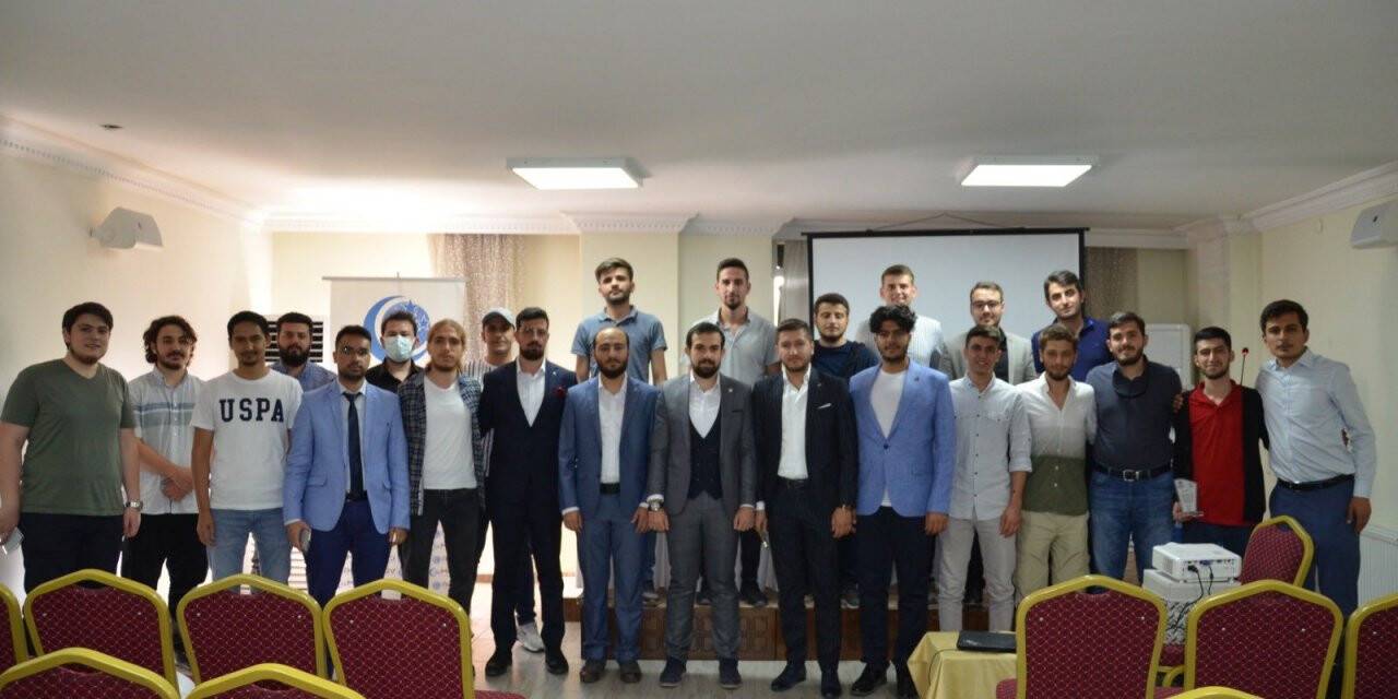 Konya AGD Üniversitede Mezuniyet Heyecanı