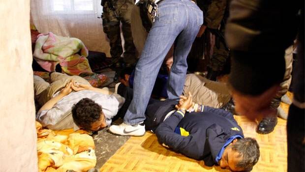 Çinçin, Yenidoğan ve Hıdırlıktepe'ye şafak operasyonu