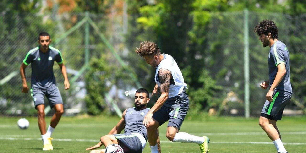 Konyaspor yeni sezon hazırlıklarını sürdürüyor