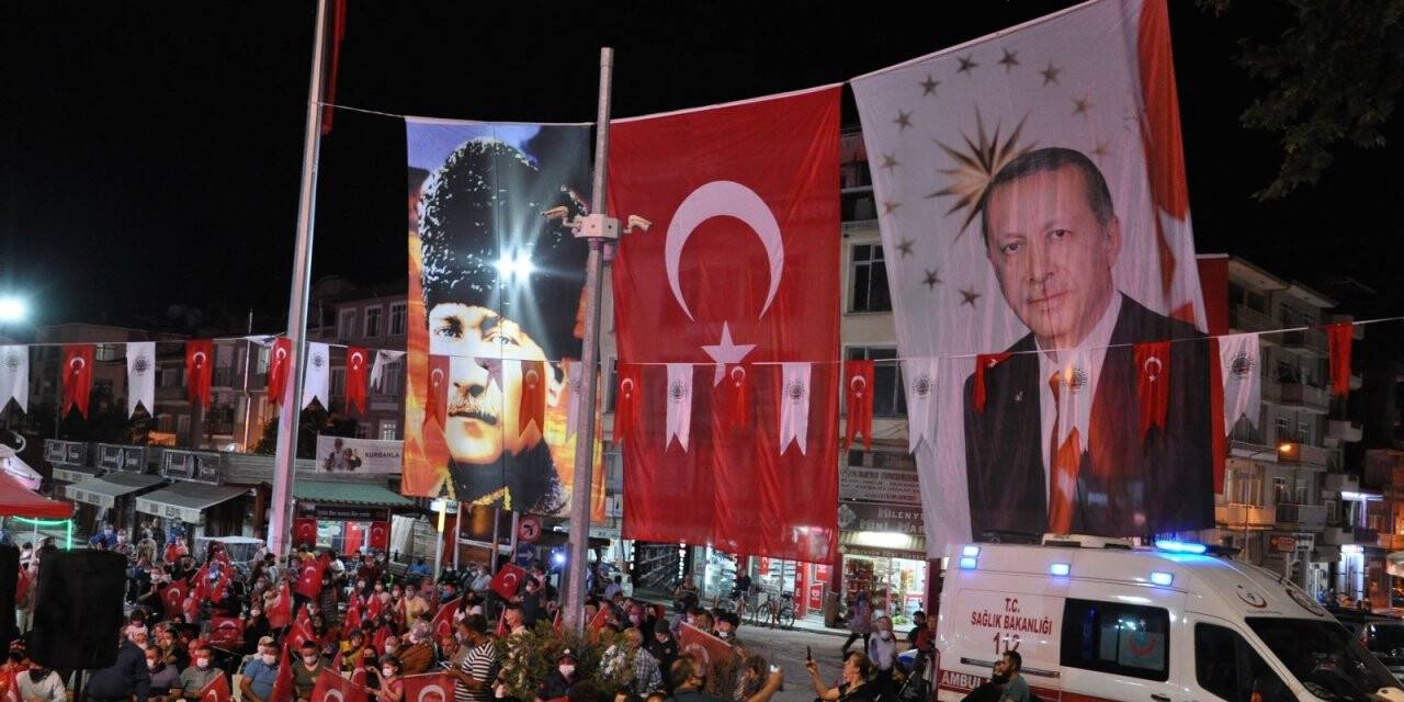 Vatan sevdalılarının “Türkiye geçilmez” coşkusu
