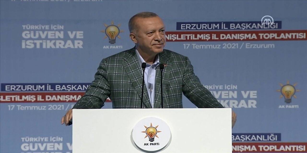 Cumhurbaşkanı Erdoğan: 2023'le ilgili siyasi mühendisliklerin çöpe atılması vereceğimiz mücadeleye bağlıdır