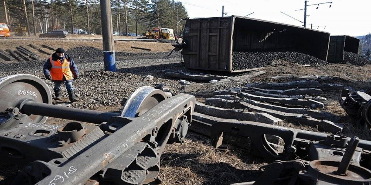 Rusya’da tren kazası: 2 ölü