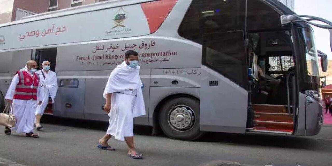 Hacı adayları Mina'ya ulaşmaya başladı