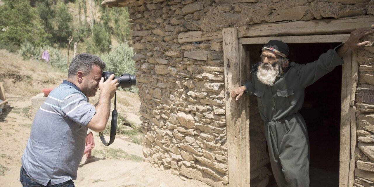 Portre fotoğrafını çekmek için yüzlerce kilometre uzaktan geliyorlar
