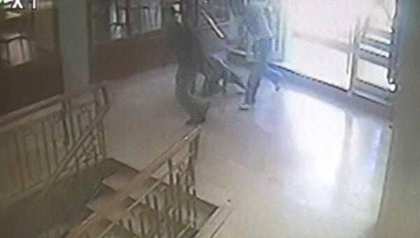 Maltepe'de öğrencilerin kız kavgası kanlı bitti!