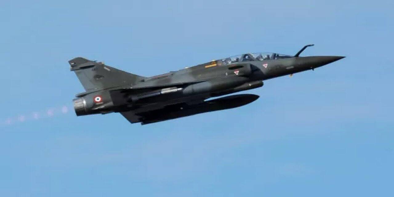 Mali’de Fransa’ya ait savaş uçağı düştü