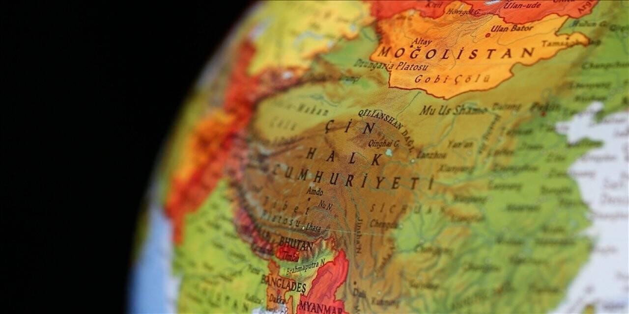 Çin'deki sel nedeniyle en az 12 kişi hayatını kaybetti