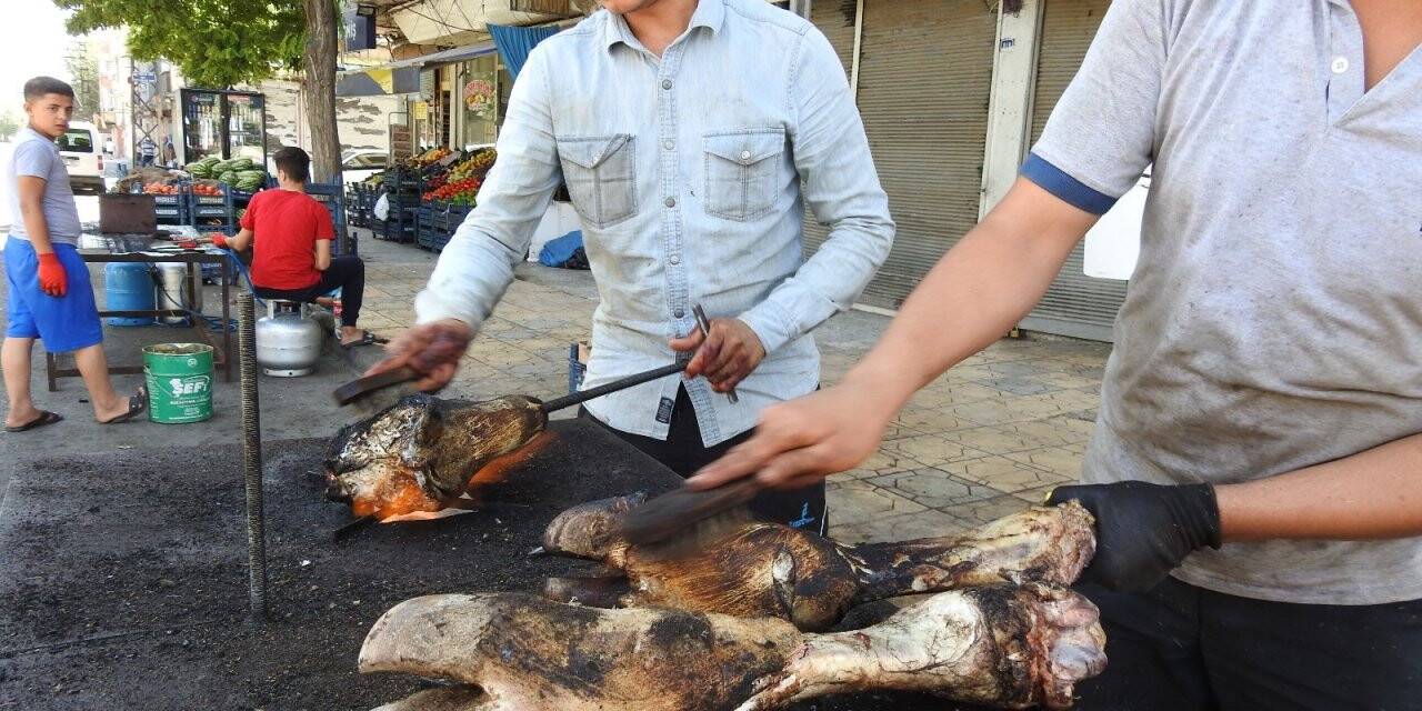Kurban Bayramı’nda kelle ütücülerinin yoğun mesaisi