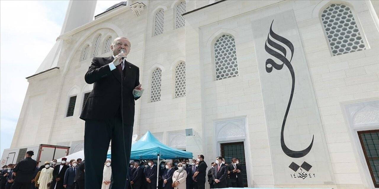 Cumhurbaşkanı Erdoğan afet bölgesinde yaraları saracak müjdeleri açıkladı!