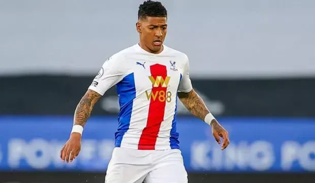 Galatasaray, Patrick van Aanholt'la anlaştı!