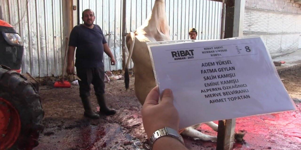 Ribat Eğitim Vakfı Kurbanla Paylaştı