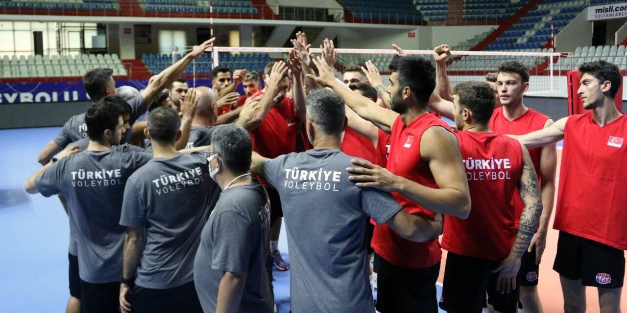 A Milli Erkek Voleybol Takımı, İstanbul’da kampa girdi
