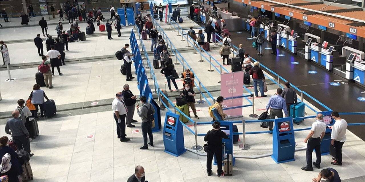TAV yılın ilk yarısında 13,1 milyon yolcuya hizmet verdi