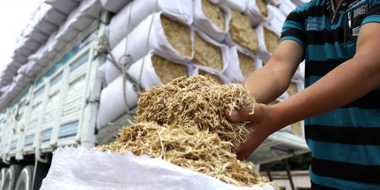 Tahıl ambarı Konya'da saman fiyatı 1 TL'ye dayandı
