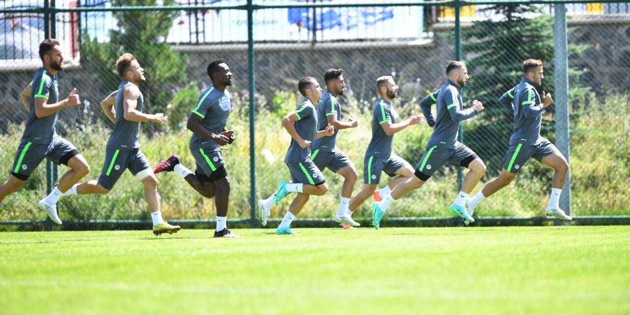Konyaspor yeni sezon hazırlıklarına Erzurum’da devam ediyor
