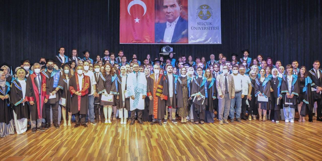 Uluslararası İlişkiler’den 286 Öğrenci Mezun Oldu