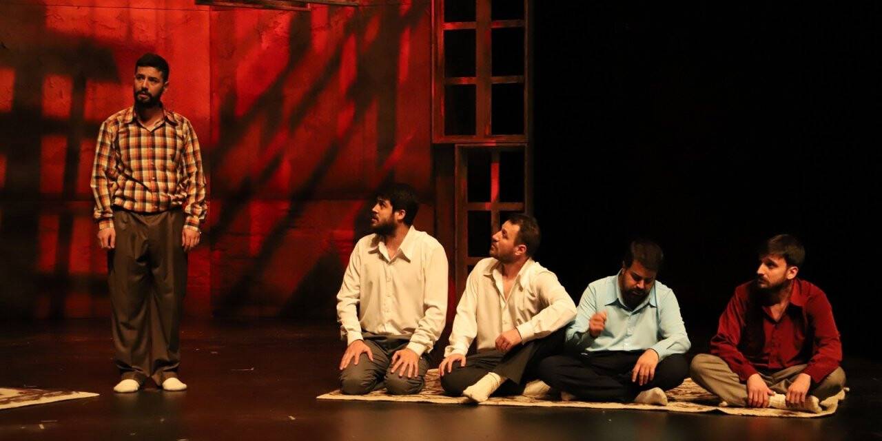 Konya Şehir Tiyatrosu 'Misafir' oyunuyla sezonu açtı