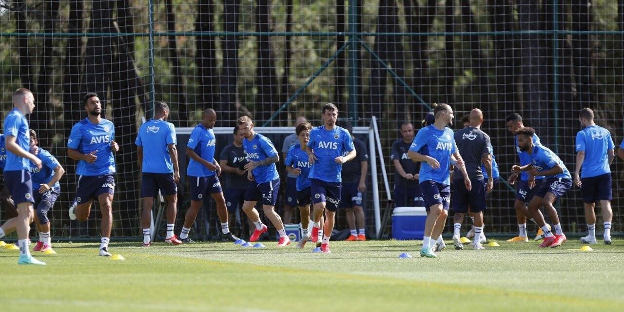 Fenerbahçe yeni sezon hazırlıklarına devam etti