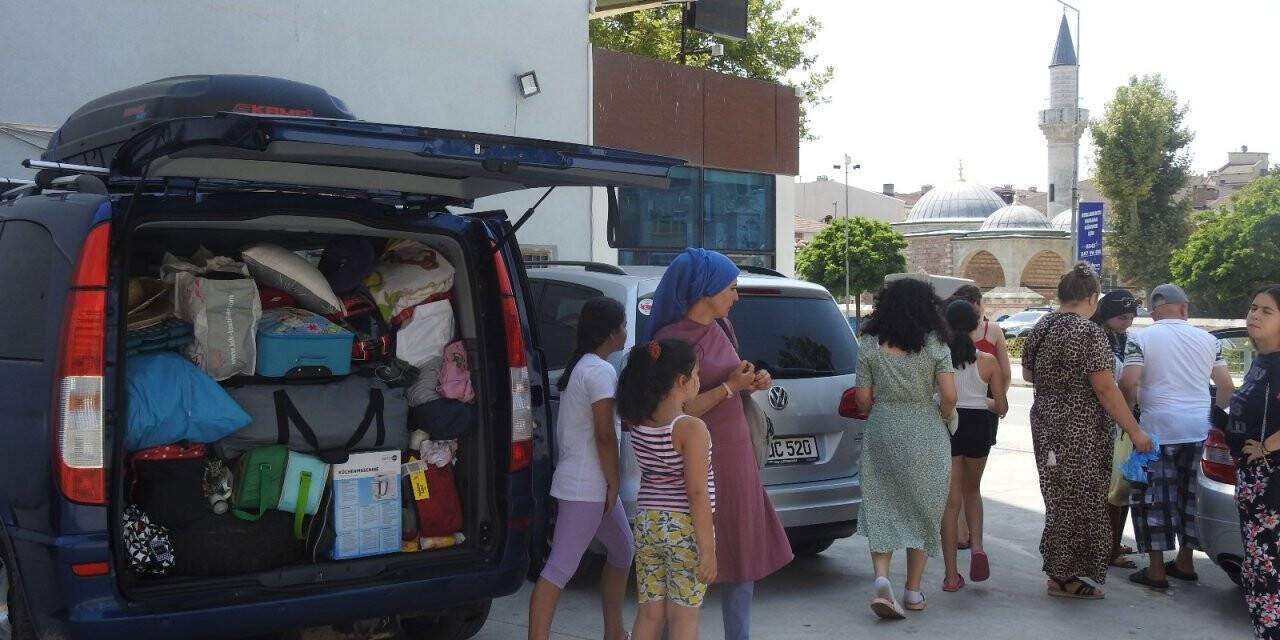 Edirne’de gurbetçi yoğunluğu, otellerde yer kalmadı