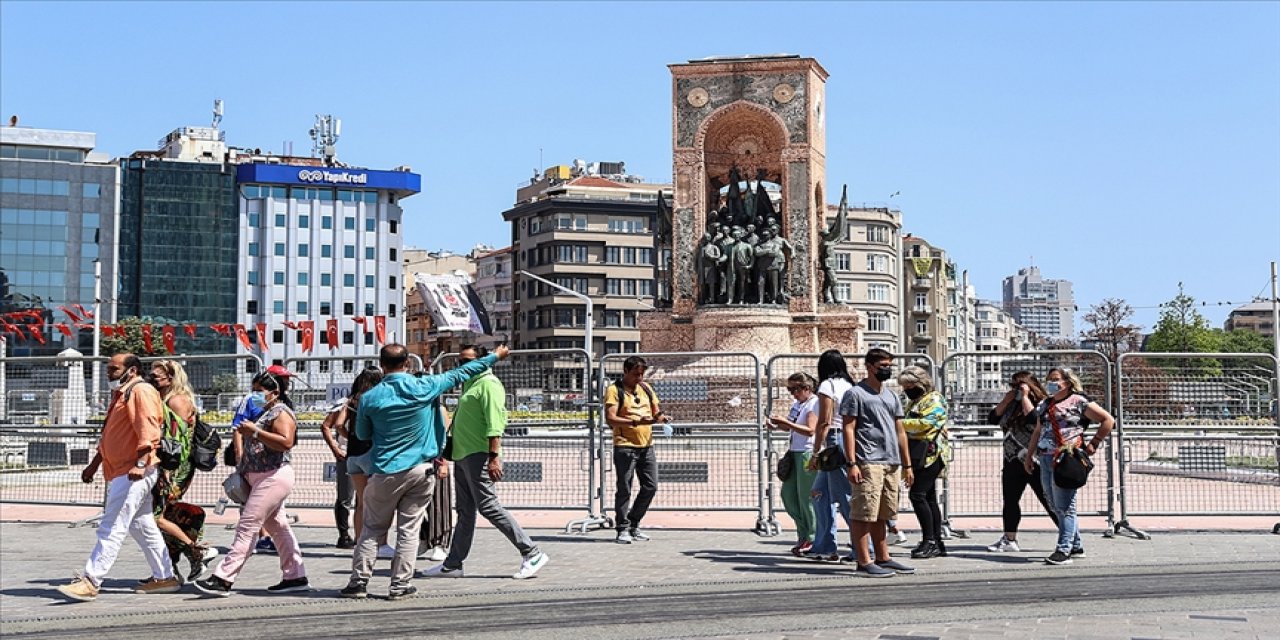 İstanbul son 16 ayın en fazla turistini haziranda ağırladı