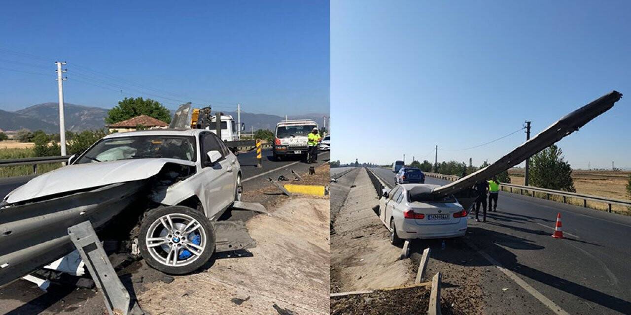 Konya'da otomobil refüje saplandı