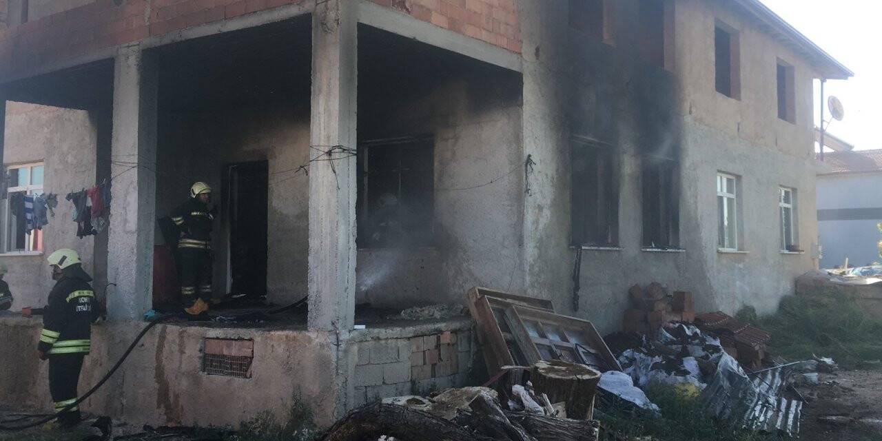 Konya’da evde çıkan yangın korkuttu