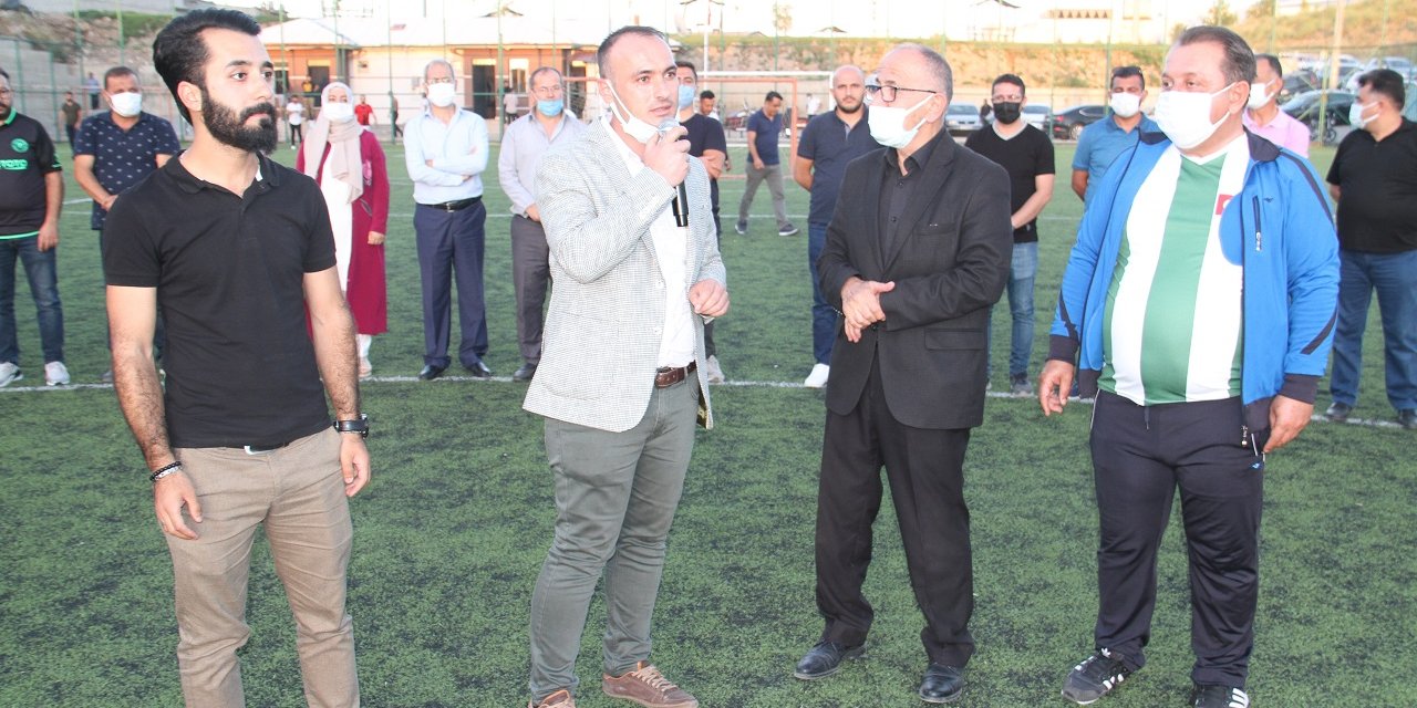 Beyşehir'de AK Parti Gençlik Futbol Turnuvası başladı