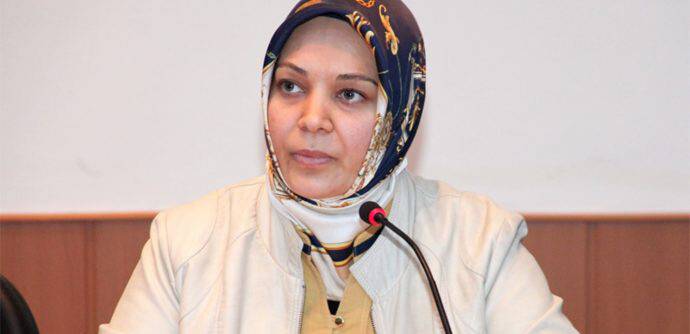 Hilal Kaplan'dan darbe imalı yazı: Garip bir hareketlilik var