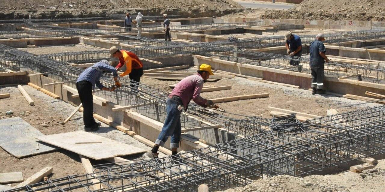 Akşehir Perşembe Pazarının üzeri kapatılıyor