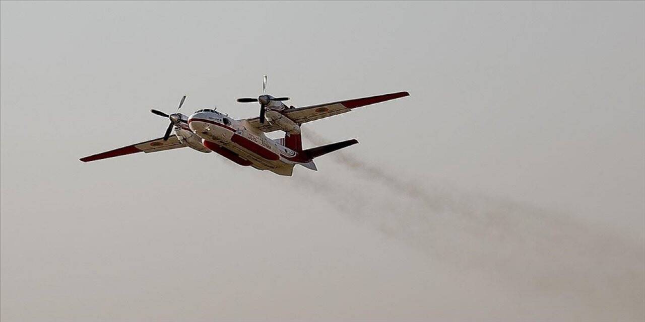 Alevlere karşı zamanla yarışan uçak pilotlarının zorlu mesaisi başladı