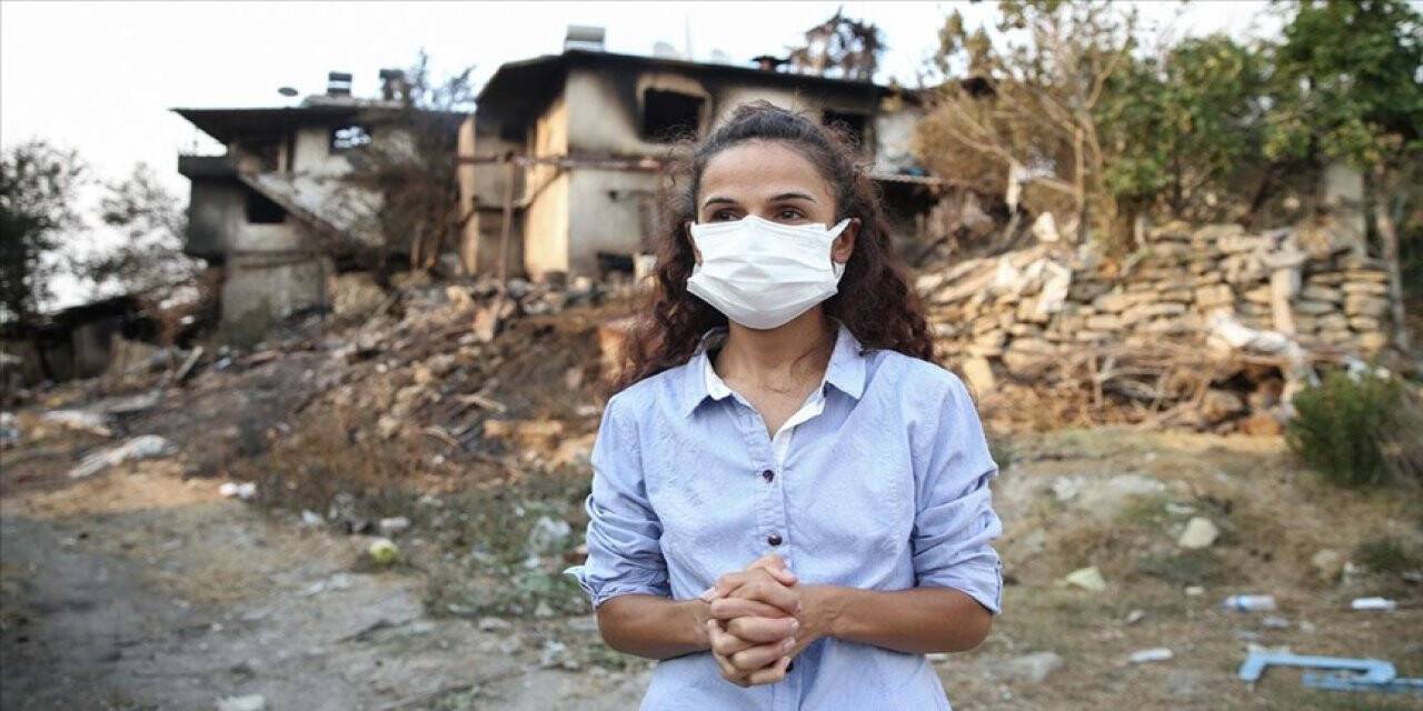 Şehit orman işçisinin kızı yangın alanında gönüllere dokunuyor