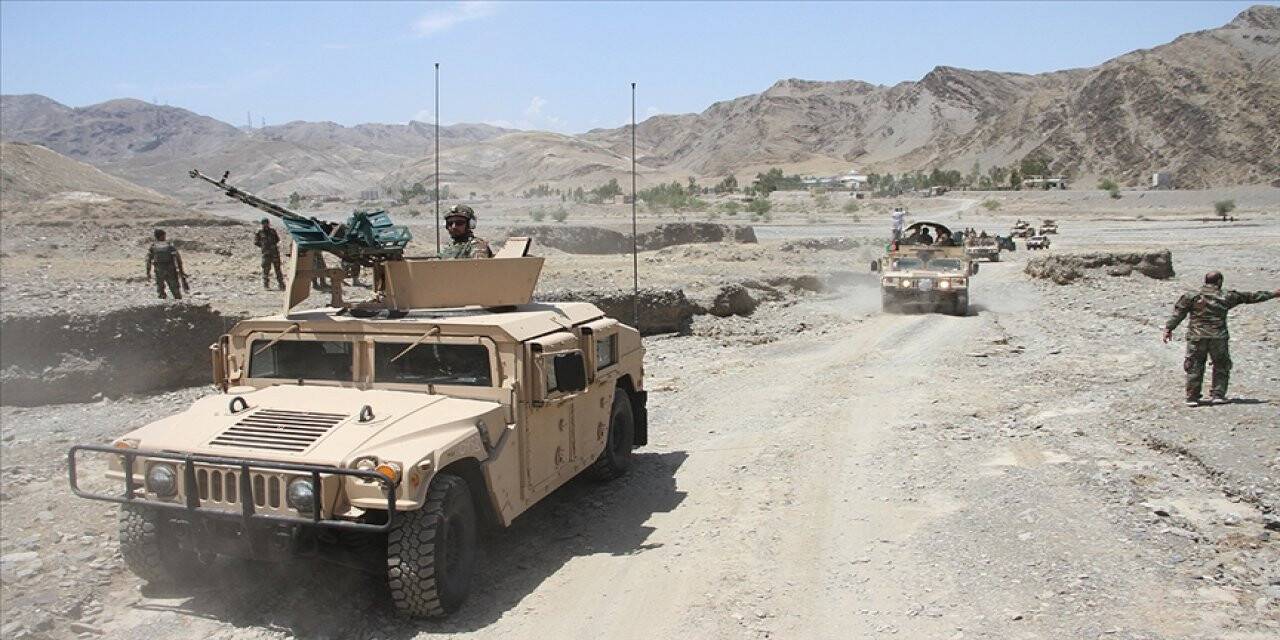 Afgan hükümet güçleri, ilk kez bir vilayet merkezinin kontrolünü Taliban'a karşı kaybetti