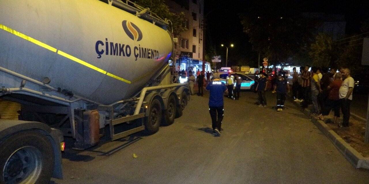 Çimento yüklü tankerde korkutan patlama