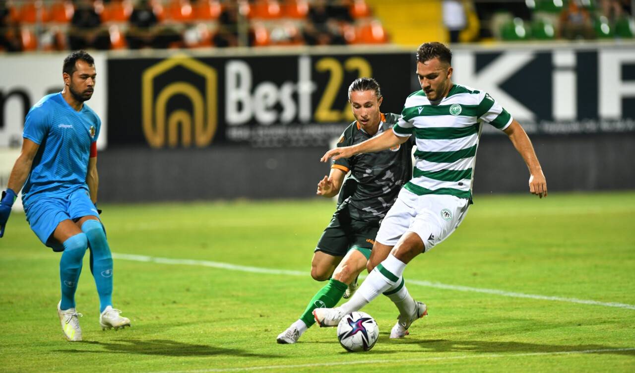 Serkan Kırıntılı eski takımı Konyaspor'a karşı forma giydi